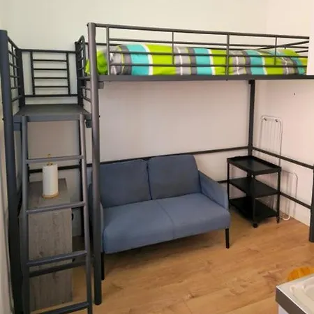 Appartement Simple&pratique Gare à 5 Min Petit Prix *