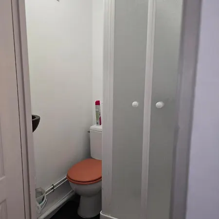Appartement Simple&pratique Gare à 5 Min Petit Prix *